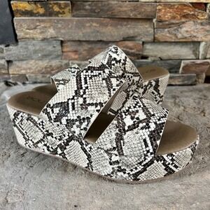 Boutique by Corky's Shamrock Python Wrapped Platform Sandals 9
